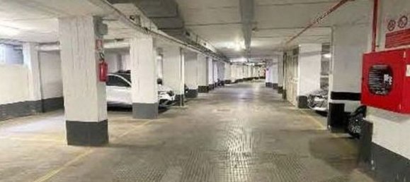 6 bedrooms Apartment in Rome, Italy No. 335067 16