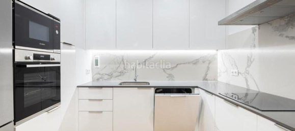 2 bedrooms Apartment in Sants-Montjuic, Spain No. 81440 11