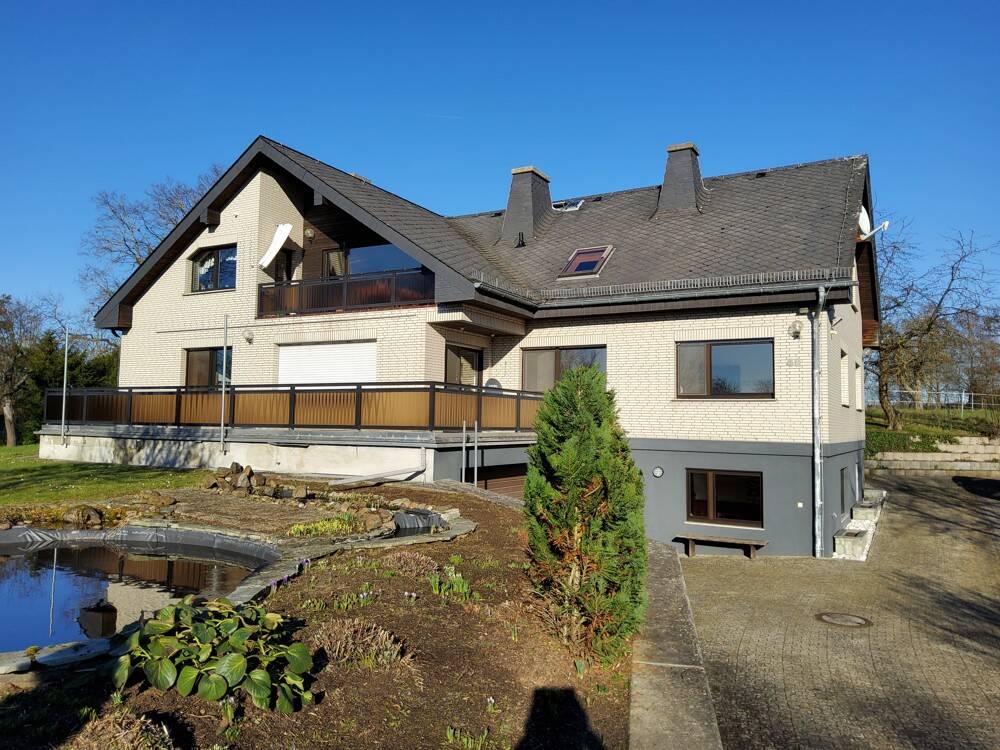 8 bedrooms Townhouse in Limburg-Weilburg, Germany No. 146252
