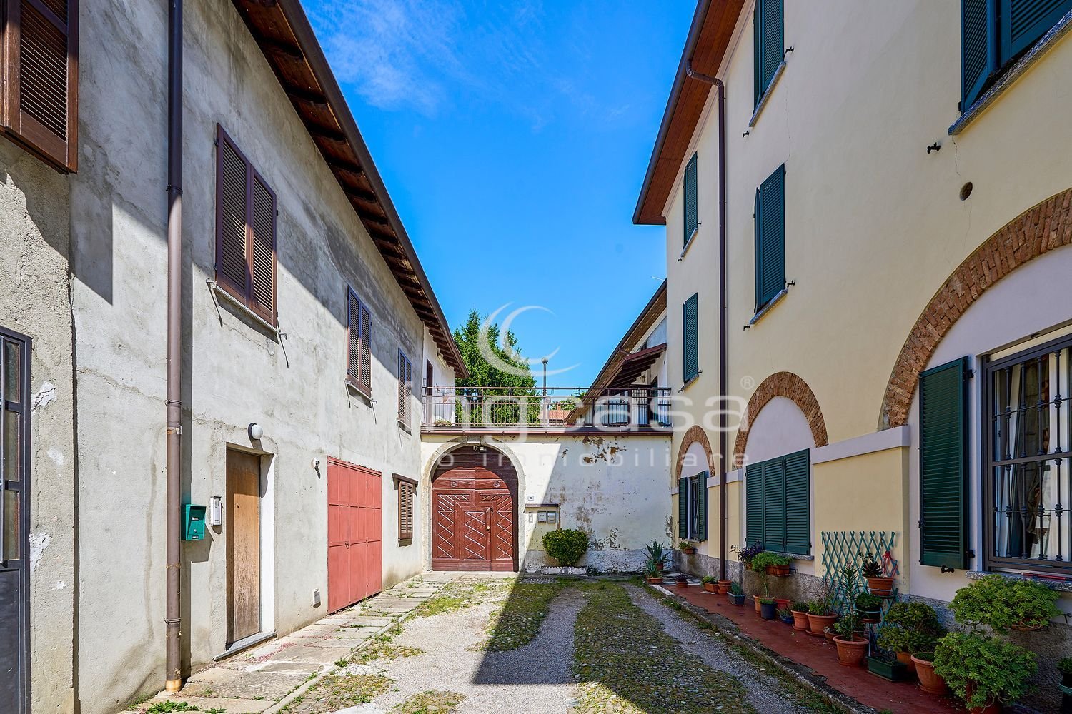 4 bedrooms Apartment in Nibionno, Italy No. 365503
