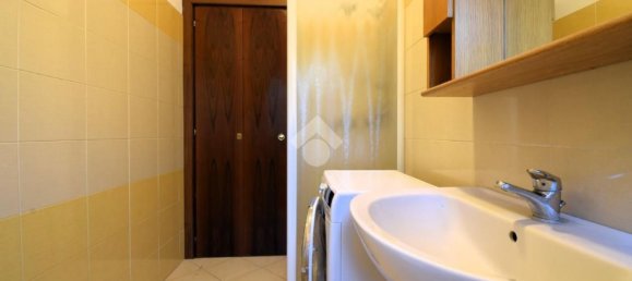 2 rooms Apartment in Rozzano, Italy No. 330372 18