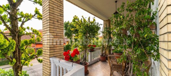 7 bedrooms Villa in Moncalieri, Italy No. 357004 20