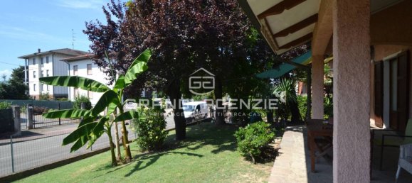 5 Schlafzimmer Villa in Montechiarugolo, Italy, Nr. 381298 6