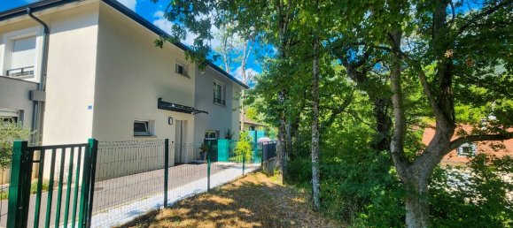 3 bedrooms House in Echenevex, France No. 286574 2