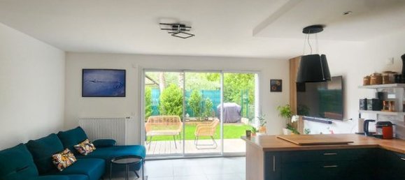 3 bedrooms House in Echenevex, France No. 286574 5