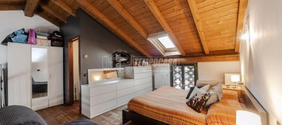 Квартира с 2 комнатами в Ведуджо кон Кольцано, Италия № 136046 18