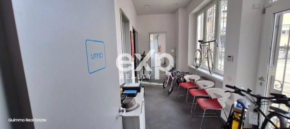 Gewerbliche Immobilie in Asti, Italy 330m², Nr. 312970 4