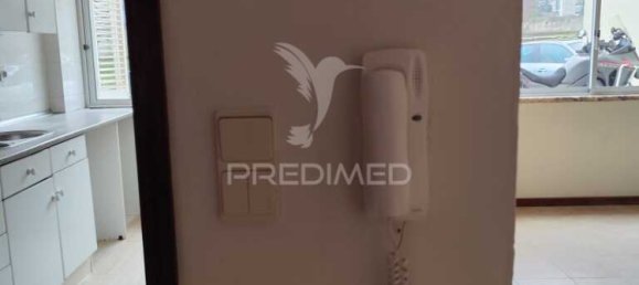 3 Schlafzimmer Wohnung in Loures, Portugal, Nr. 95008 2