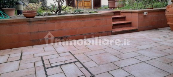 Apartamento de 2 dormitorios en Sesto Fiorentino, Italy No. 118079 2