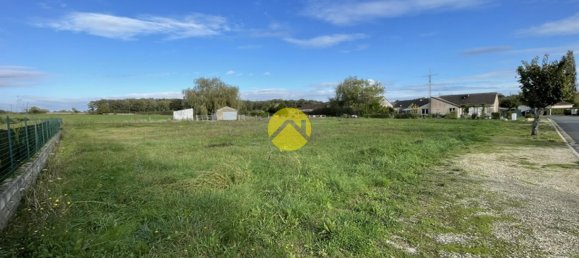 Terrain à Pruniers, France No. 53604 4