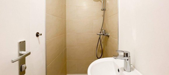 2غرفة شقة في Vienna, Austria رقم 250830 8