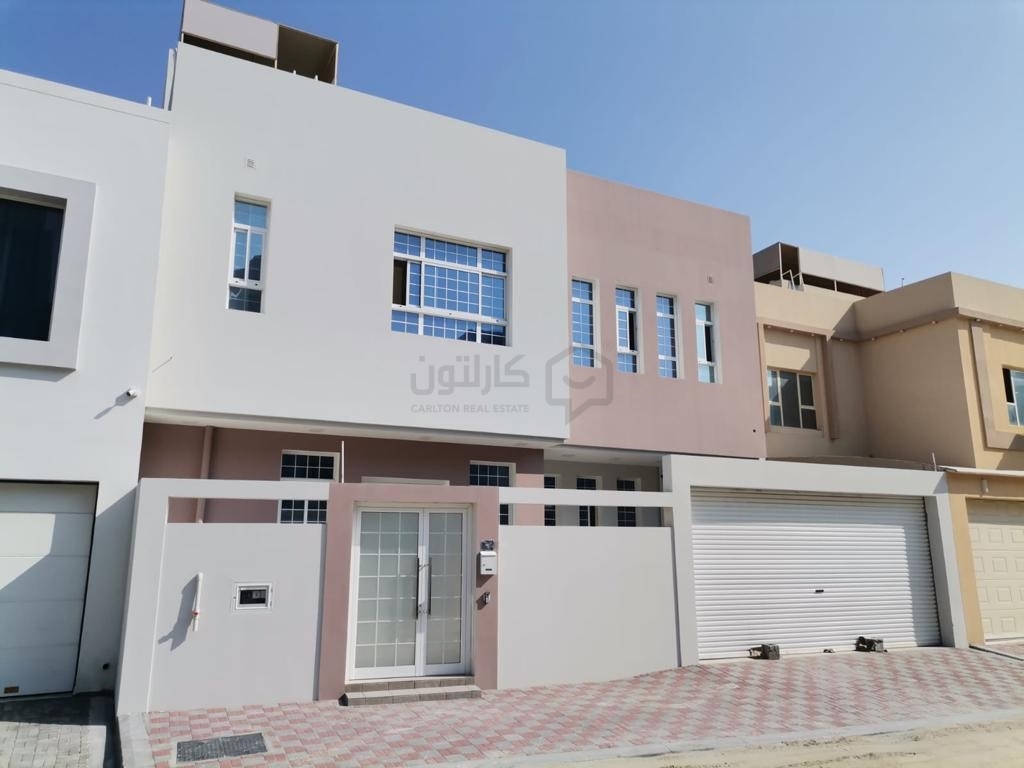 4 bedrooms Villa in Jannusan, Bahrain No. 307