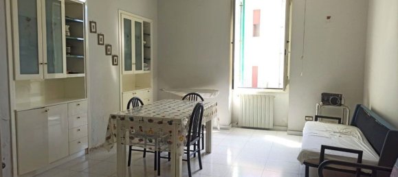 5 rooms Apartment in Messina, Italy No. 31917 8