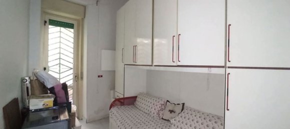 5 rooms Apartment in Messina, Italy No. 31917 11