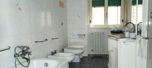 5 rooms Apartment in Messina, Italy No. 31917 12