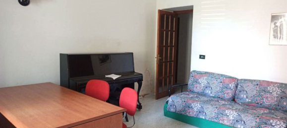 5 rooms Apartment in Messina, Italy No. 31917 9