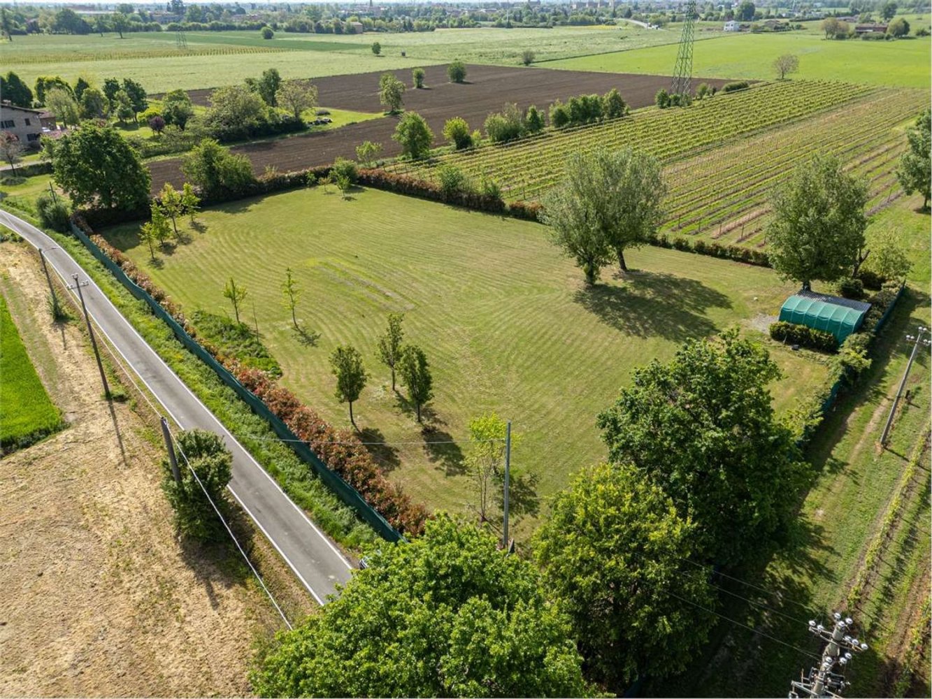 Grundstück in Modena, Italy 5785m², Nr. 207030