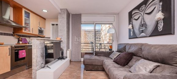 Apartamento de 3 dormitorios en Terrassa, Spain No. 19352 4