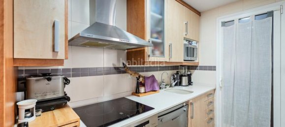 Apartamento de 3 dormitorios en Terrassa, Spain No. 19352 13