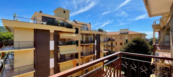 3 rooms Apartment in Pietra Ligure, Italy No. 296695 5