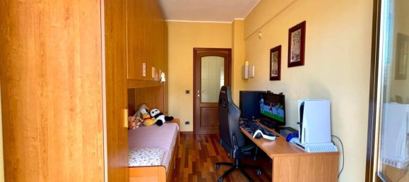 3 rooms Apartment in Pietra Ligure, Italy No. 296695 8