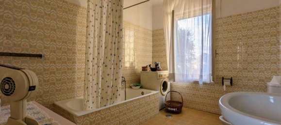 Villa de 6 divisões em Massa, Italy N.º 173849 21