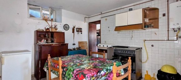 Villa de 6 divisões em Massa, Italy N.º 173849 6