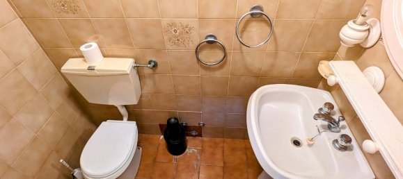 Villa de 6 divisões em Massa, Italy N.º 173849 19