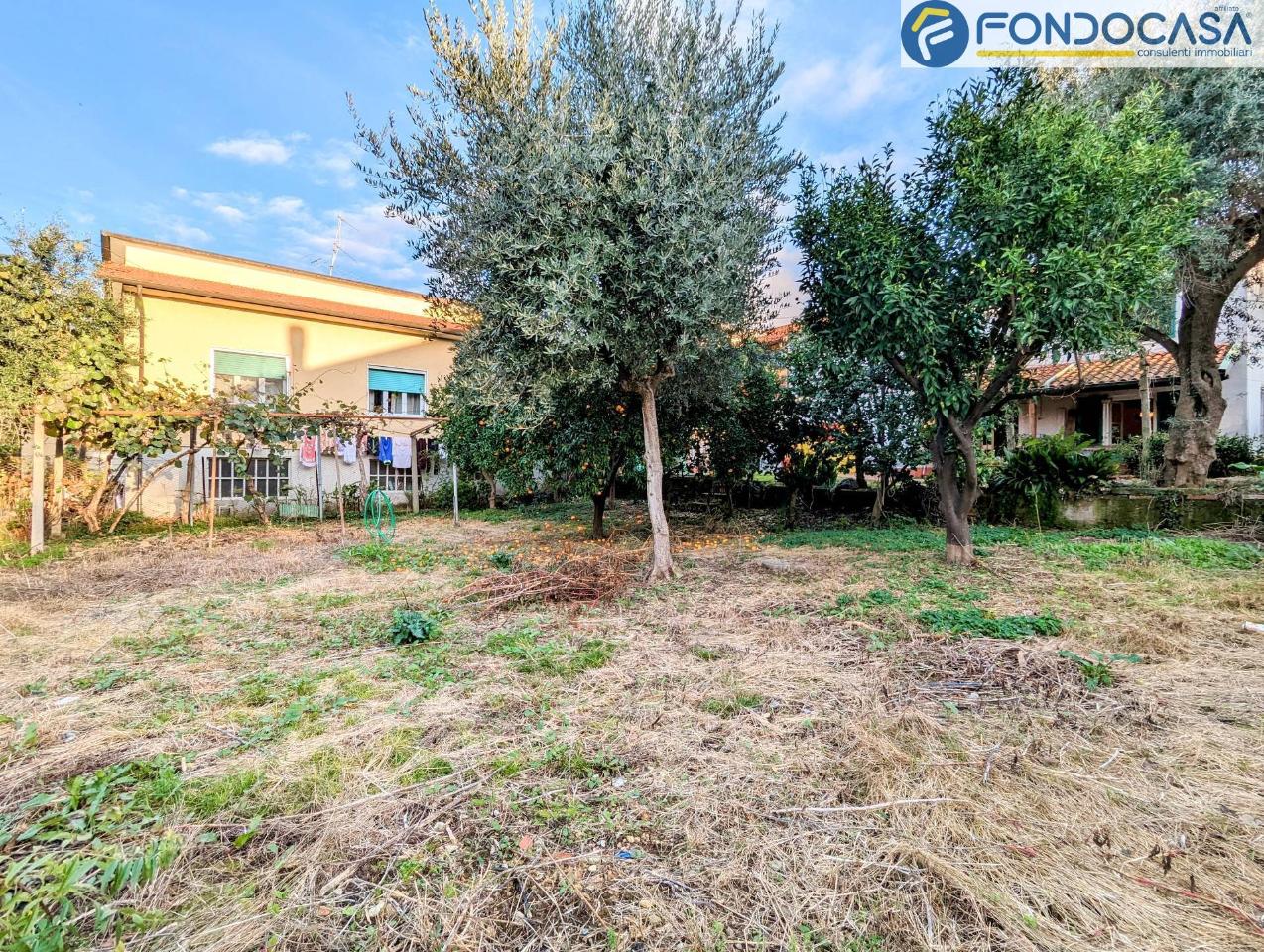 Villa de 6 divisões em Massa, Italy N.º 173849