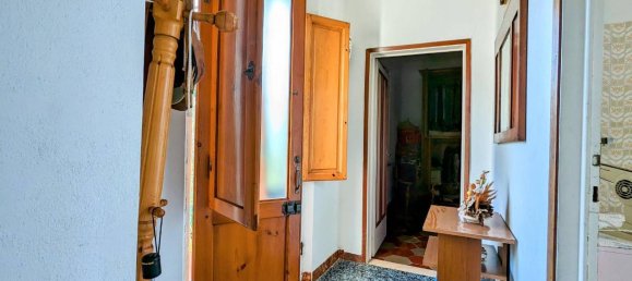 Villa de 6 divisões em Massa, Italy N.º 173849 31