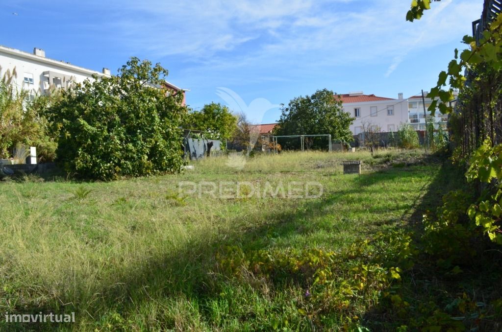 2000m² Land in Lisbon, Portugal No. 89586