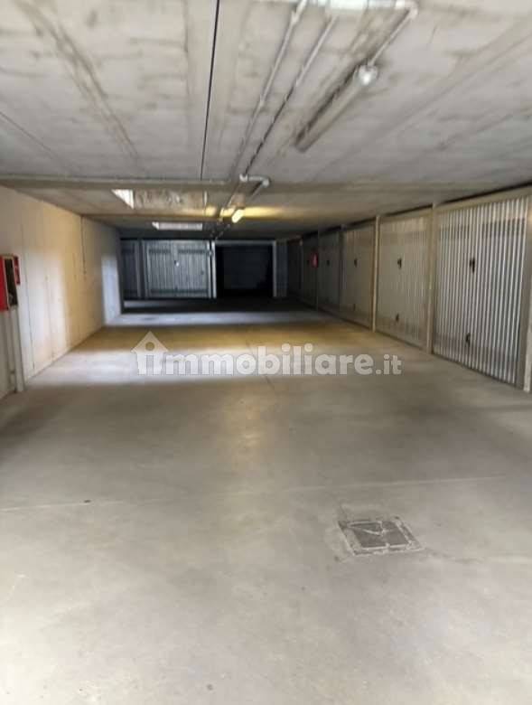 1-Zimmer Garage in Zandobbio, Italy, Nr. 259131