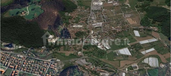 1-Zimmer Garage in Zandobbio, Italy, Nr. 259131 6