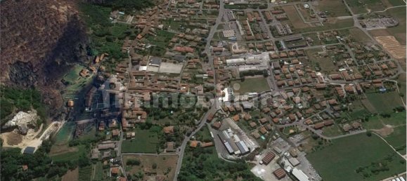 1-Zimmer Garage in Zandobbio, Italy, Nr. 259131 5