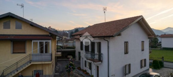 Villa de 10 habitaciónes en Costigliole Saluzzo, Italy No. 30930 36