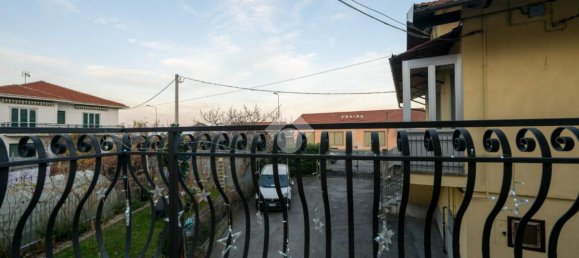 Villa de 10 habitaciónes en Costigliole Saluzzo, Italy No. 30930 39