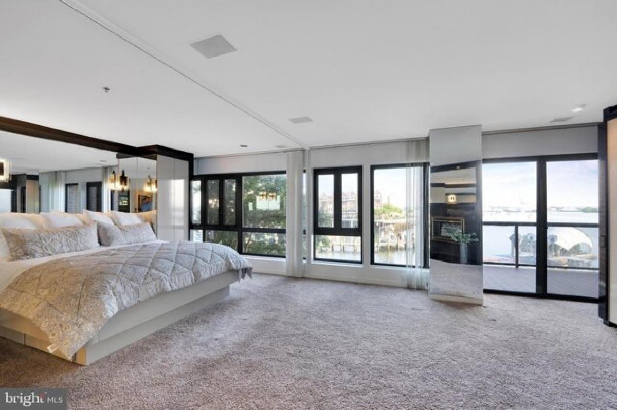 Studio in Baltimore, USA No. 382502