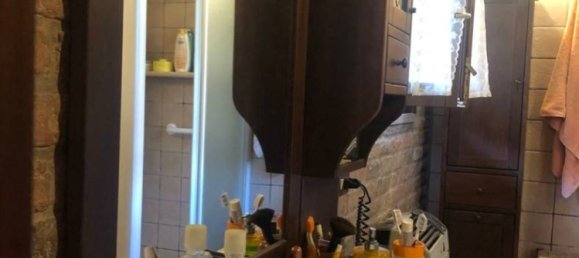 Casa de 3 dormitorios en Quistello, Italy No. 6863 11