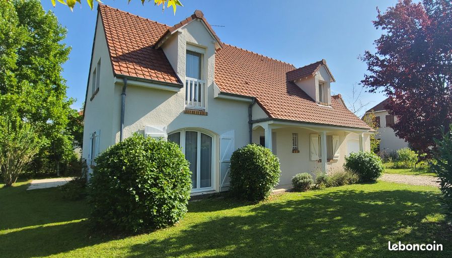 6 غرف نوم منزل في La Riviere-de-Corps, France رقم 251405