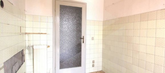 Apartamento de 5 divisões em Pontedera, Italy N.º 22780 26