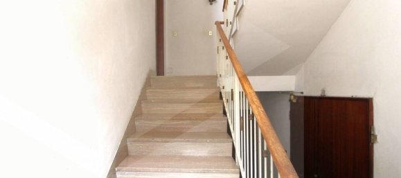 Apartamento de 5 divisões em Pontedera, Italy N.º 22780 4
