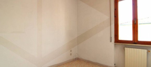 Apartamento de 5 divisões em Pontedera, Italy N.º 22780 10