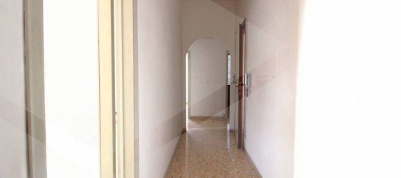 Apartamento de 5 divisões em Pontedera, Italy N.º 22780 9