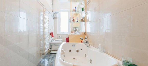 5 rooms Apartment in Milan, Italy No. 241446 22