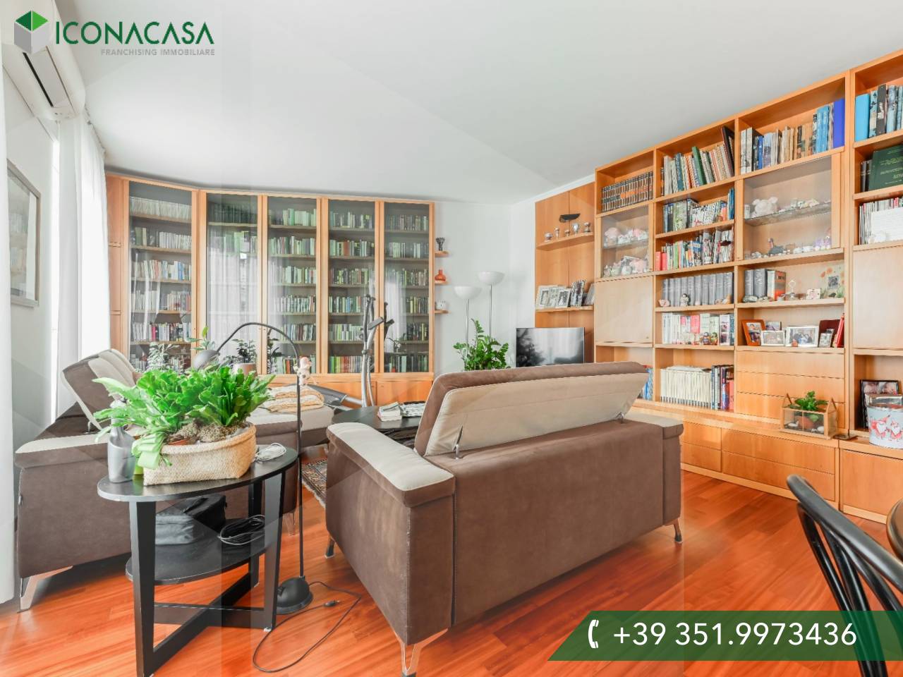 5 rooms Apartment in Milan, Italy No. 241446