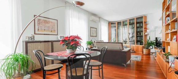 5 rooms Apartment in Milan, Italy No. 241446 2