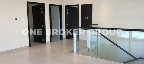 Villa de 3 dormitorios en Al Barsha, UAE No. 271 7