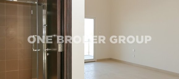 Villa de 3 dormitorios en Al Barsha, UAE No. 271 8