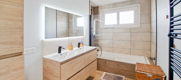 3 Schlafzimmer Haus in Montrond-les-Bains, France, Nr. 275338 9