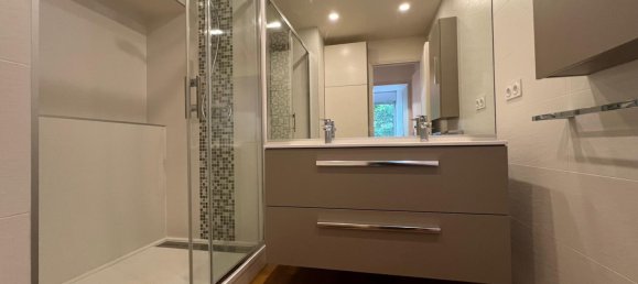 2 bedrooms Apartment in Yvelines, France No. 175366 9